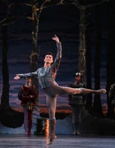 Houston Ballet Principal Chun Wai Chan as Siegfried with Artists of Houston Ballet in Stanton Welch’s Swan Lake.  Photo by Amitava Sarkar (2018)